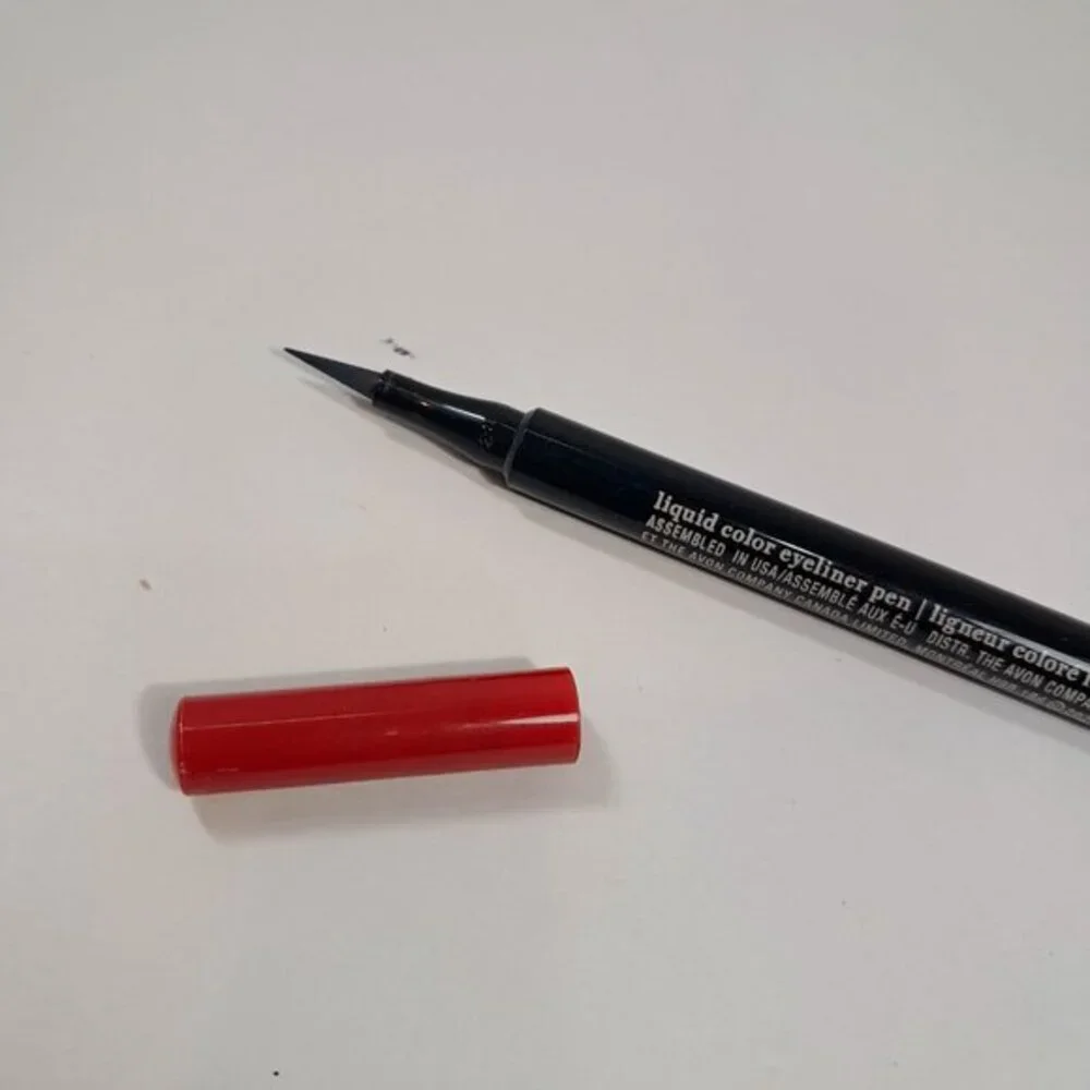 Avon fmg Glimmer Liquid Color Eyeliner Pen Smoked black eye‎ liner used